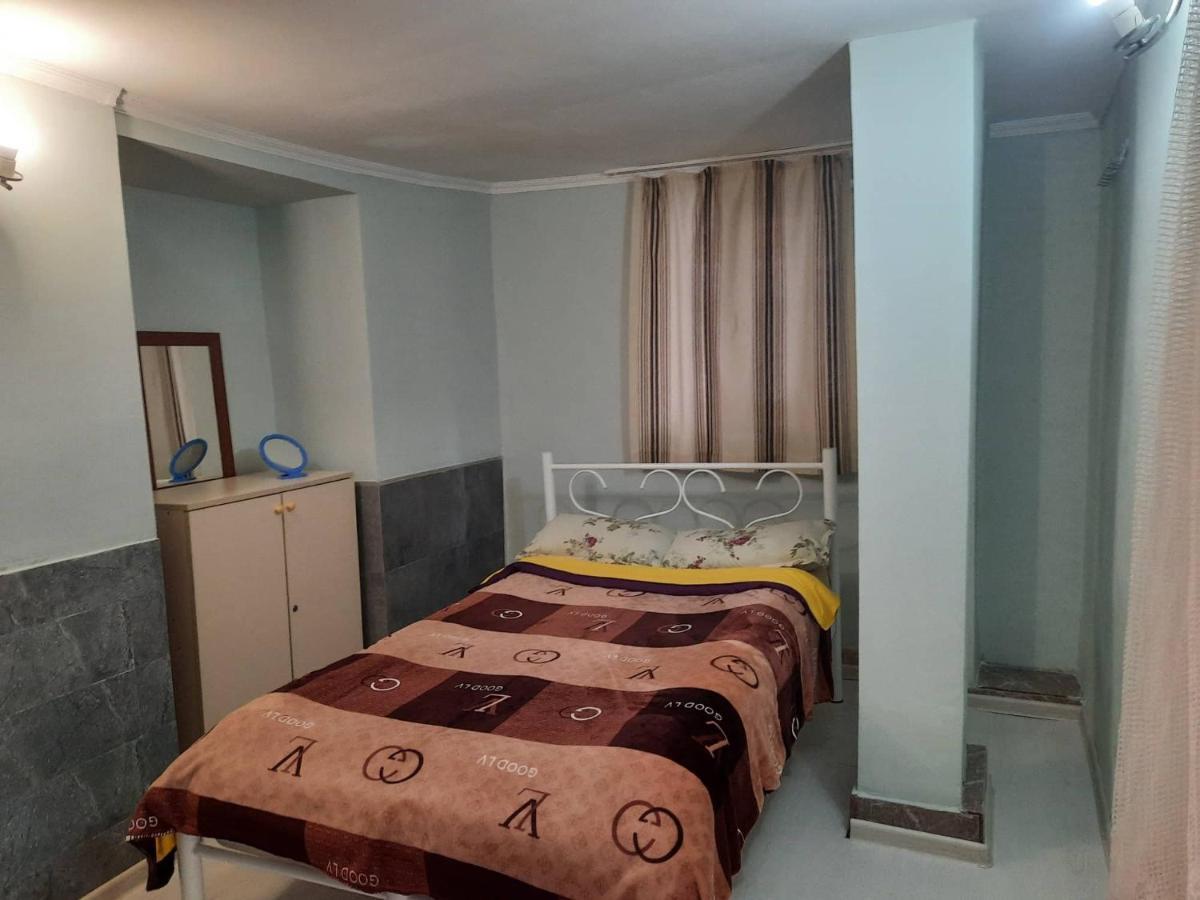 Guest House Natia Тбілісі Екстер'єр фото