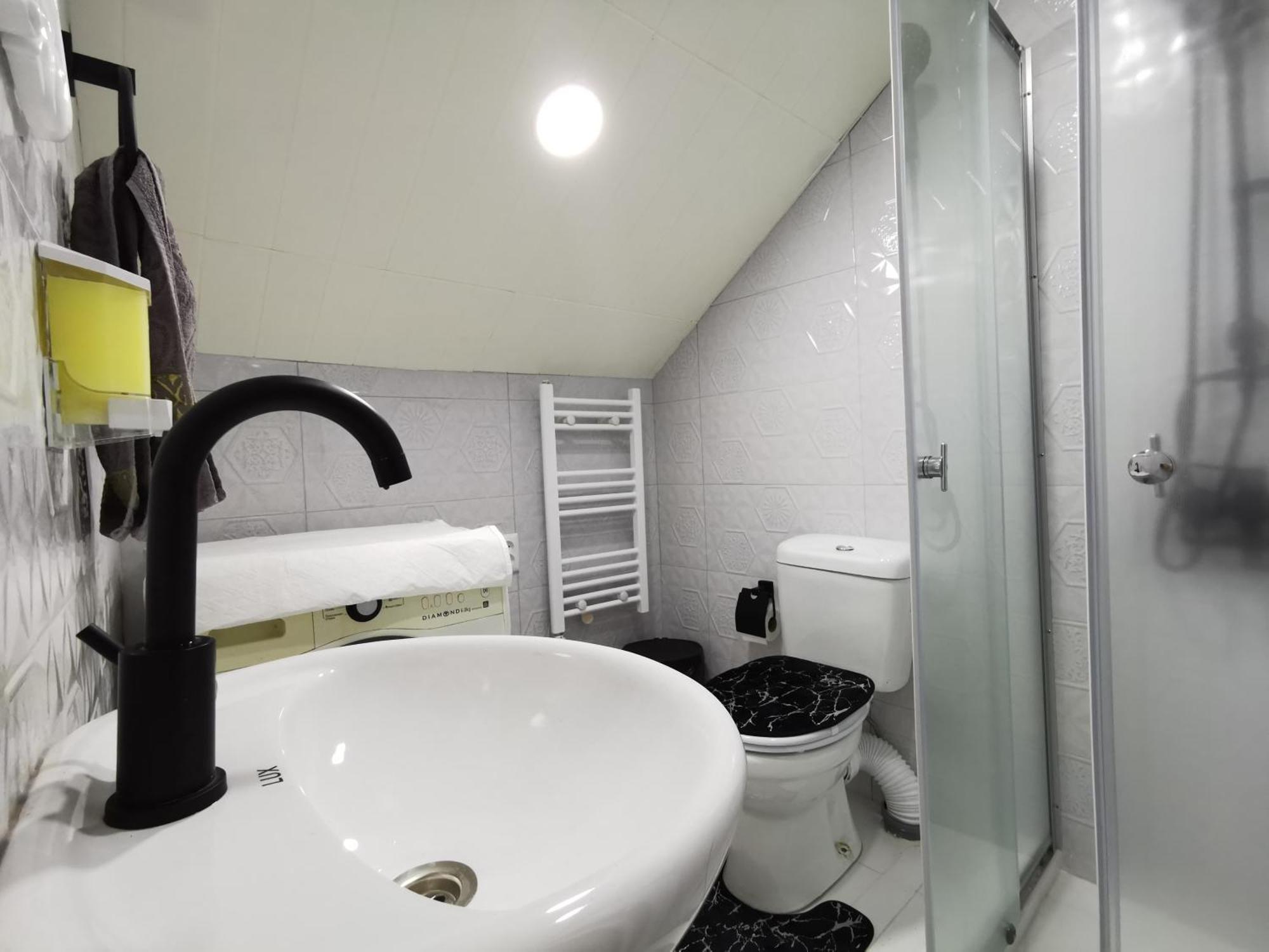 Guest House Natia Тбілісі Екстер'єр фото